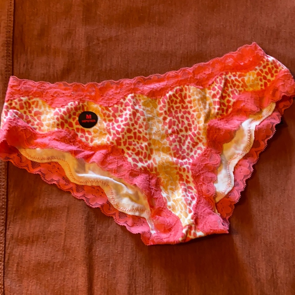 Women’s hipster panties